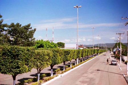 EM DISCURSO PREFEITO MUNICIPAL COM AS MESMAS PROMESSAS DE SEMPRE ,E COM DESCULPAS NOVAS